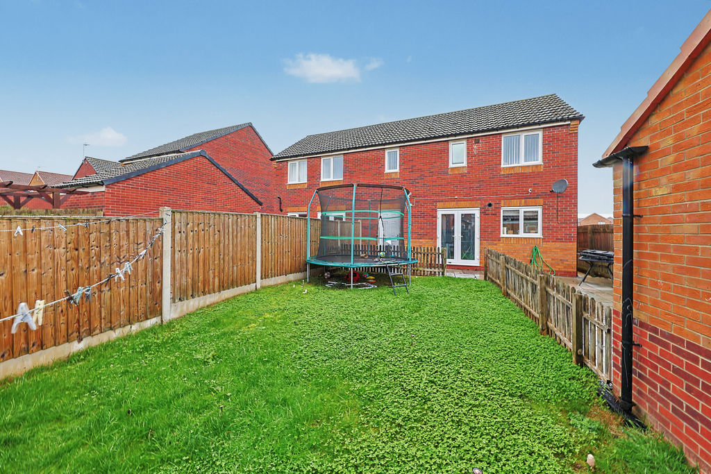 Masefield Avenue Holmewood